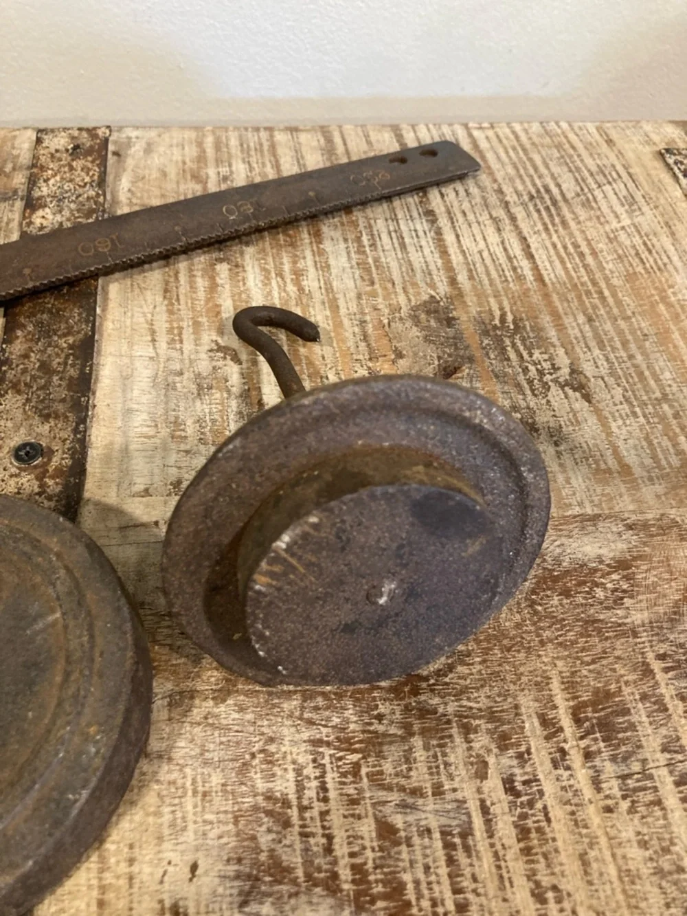 Antique Chatillon 100 lb Steelyard Scale w/ Weights – Rustic Industrial Decor